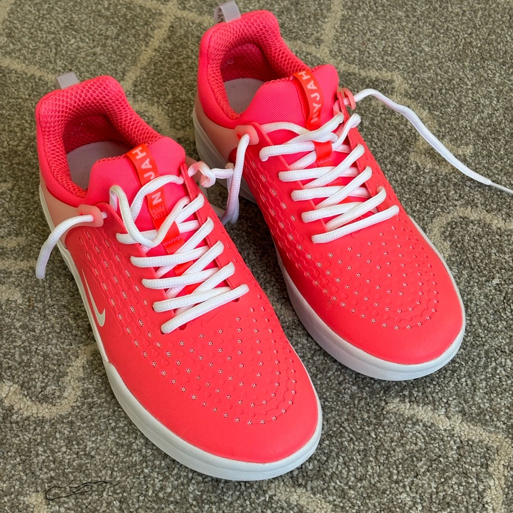 Nike SB Nyjah 3 Hot Punch